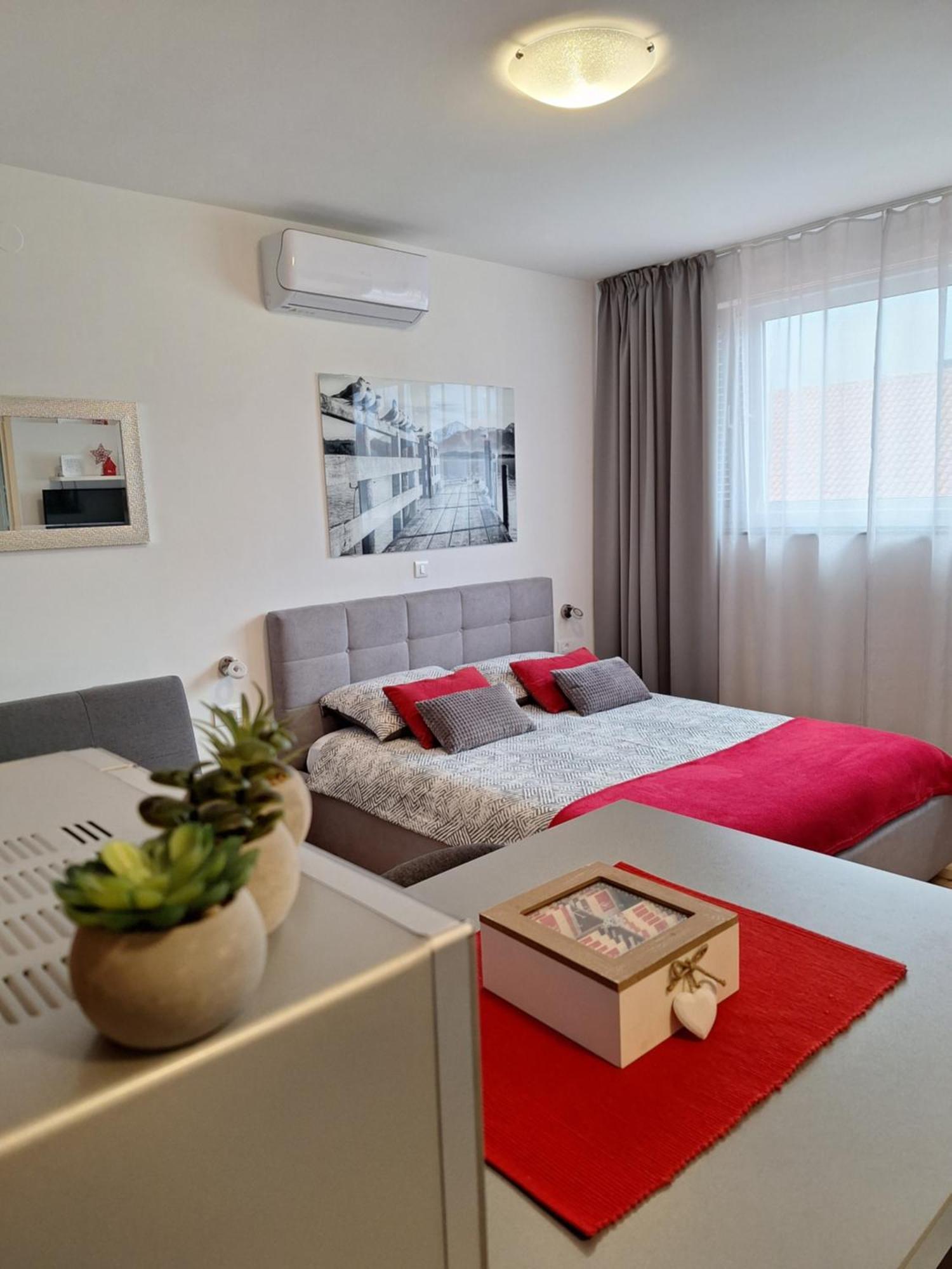 Apartment Lea Maria Задар Екстериор снимка